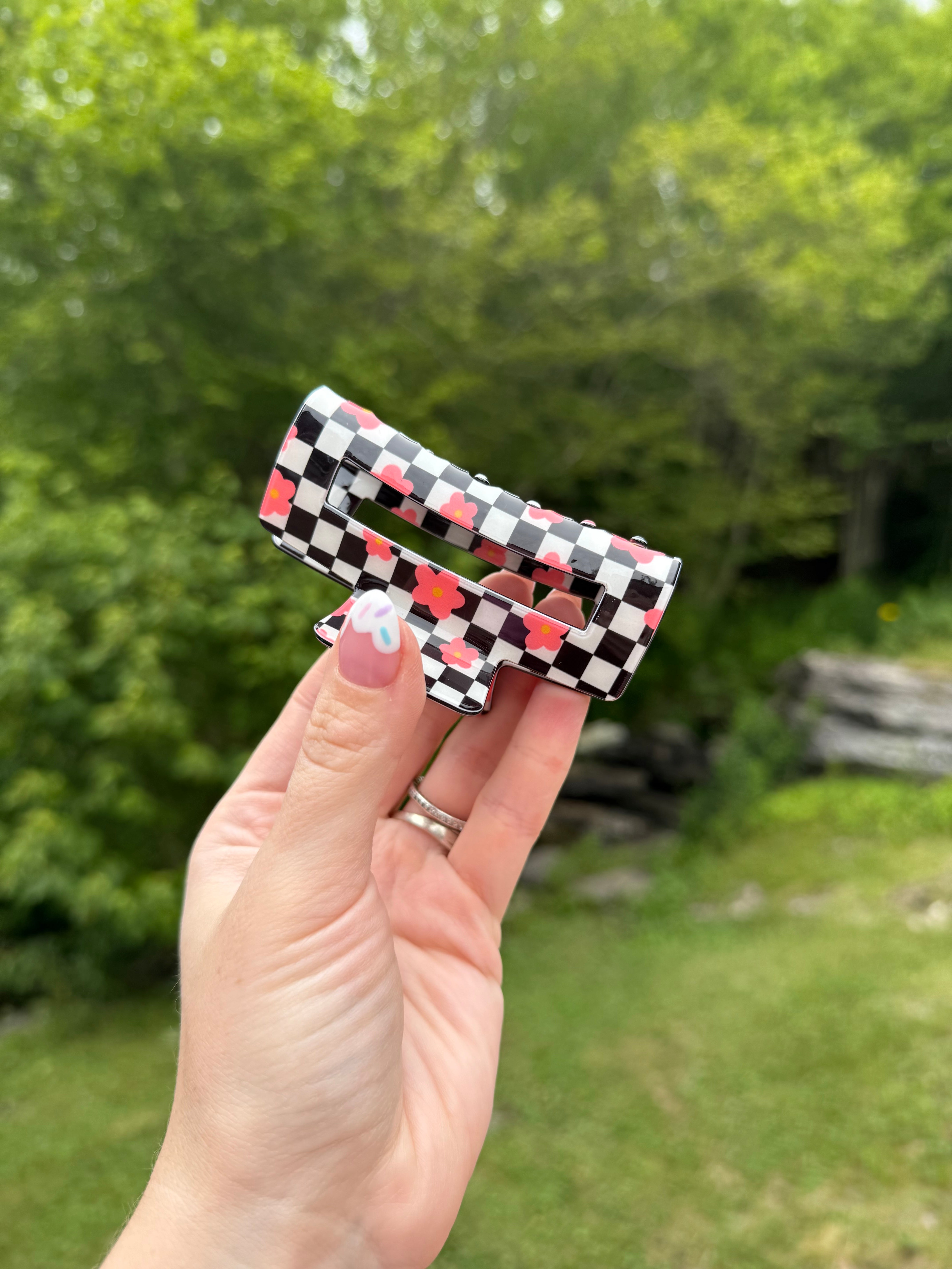 Checker Claw Clips🏁