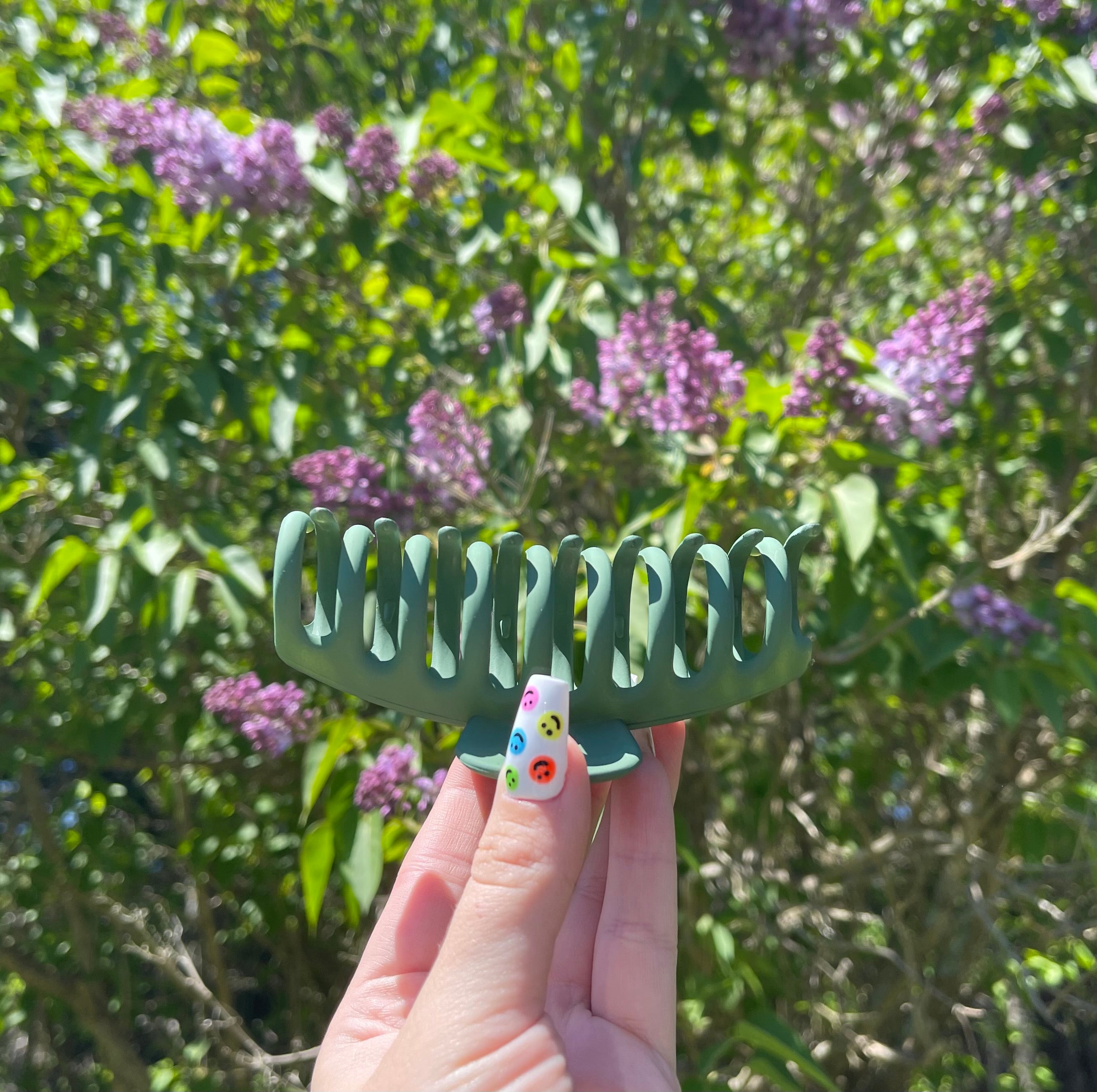 Sage Green Claw Clip 💚